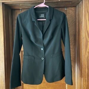 The limited black collection size 00